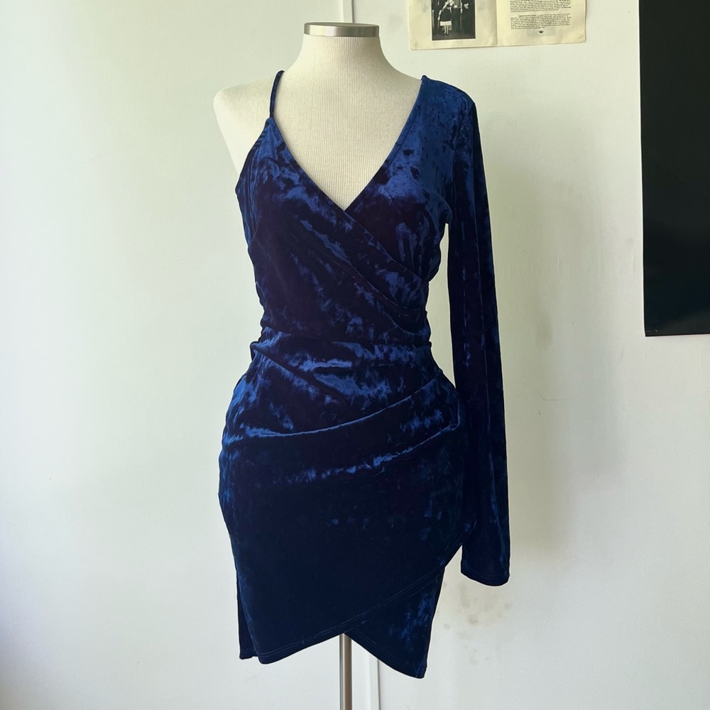 Navy velvet one shoulder mini dress with asymmetrical hem
